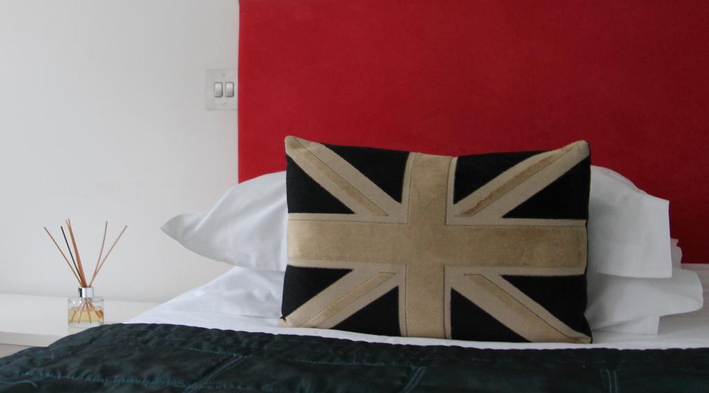The Bell Inn Hotel Horndon-on-the-Hill Quarto foto