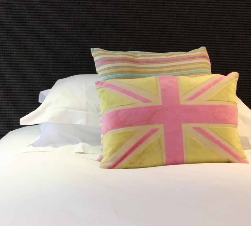 The Bell Inn Hotel Horndon-on-the-Hill Quarto foto